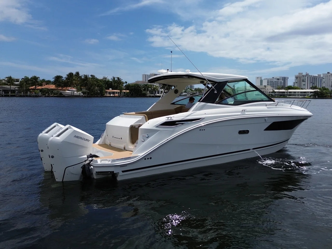 2026 Sea Ray Sundancer 320 Outboard 32.0 feet, Miami, FL #5