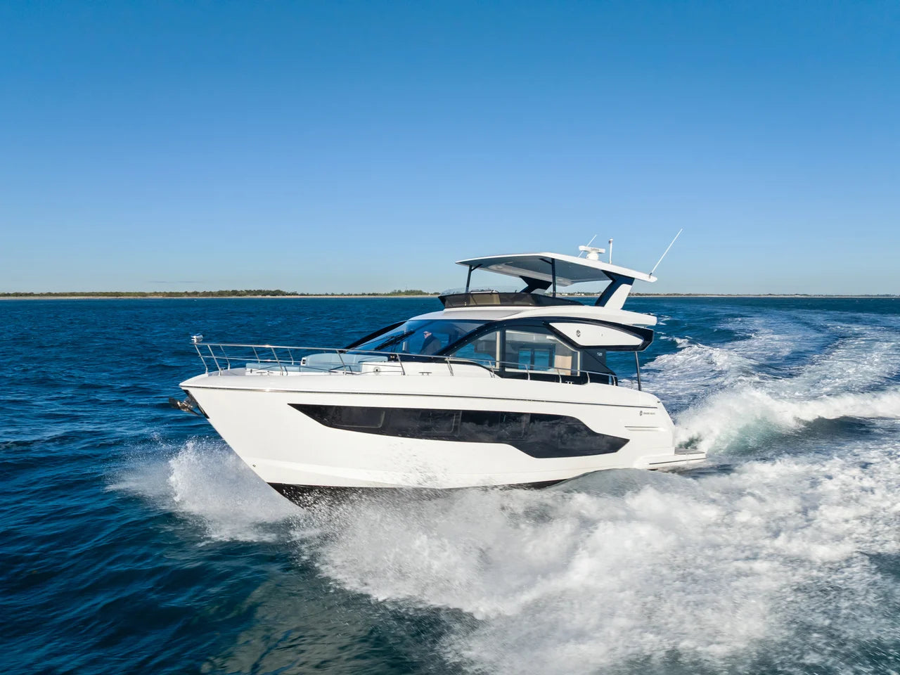 2026 Cruisers Yachts 50 FLY 50.0 feet, Inuvik, Northwest Territories #25