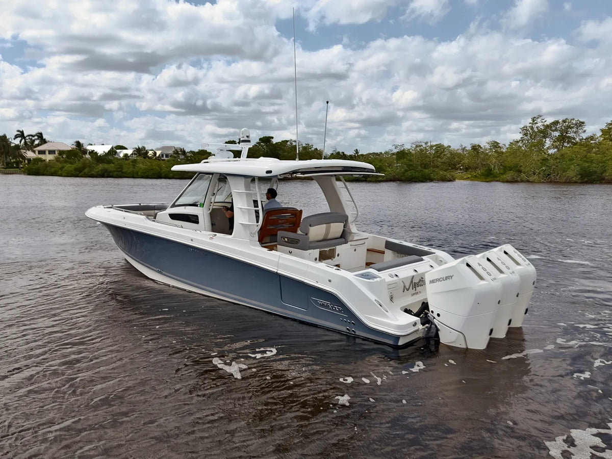 2025 Boston Whaler 350 REALM 35.0 feet, Stuart, Florida #3