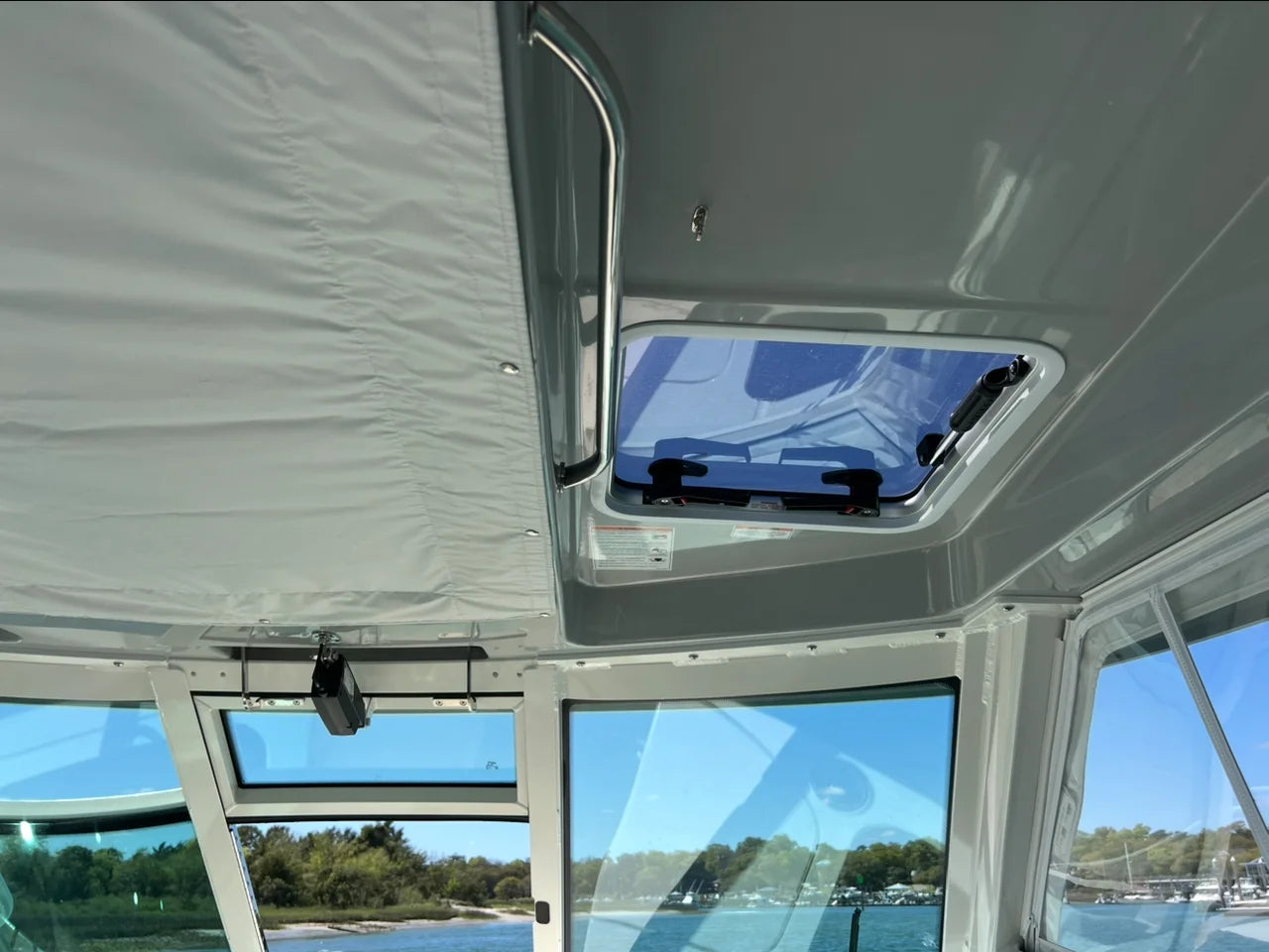 2026 Boston Whaler 330 Vantage 33.0 feet, Wrightsville Beach, North Carolina #25