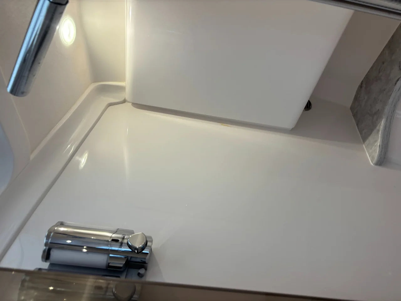 2021 Intrepid 409 Valor 40.0 feet, Cutchogue, NY #16