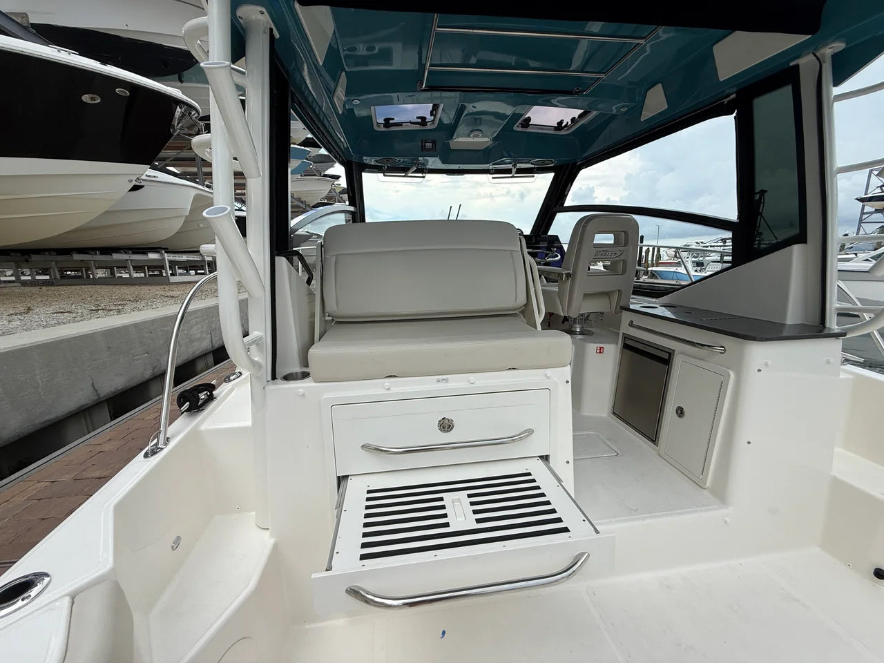 2027 Boston Whaler 325 Conquest 32.0 feet, Sarasota, FL #31