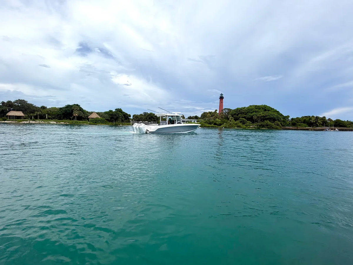 2026 Boston Whaler 380 Outrage 38.0 feet, Jupiter, Florida #9