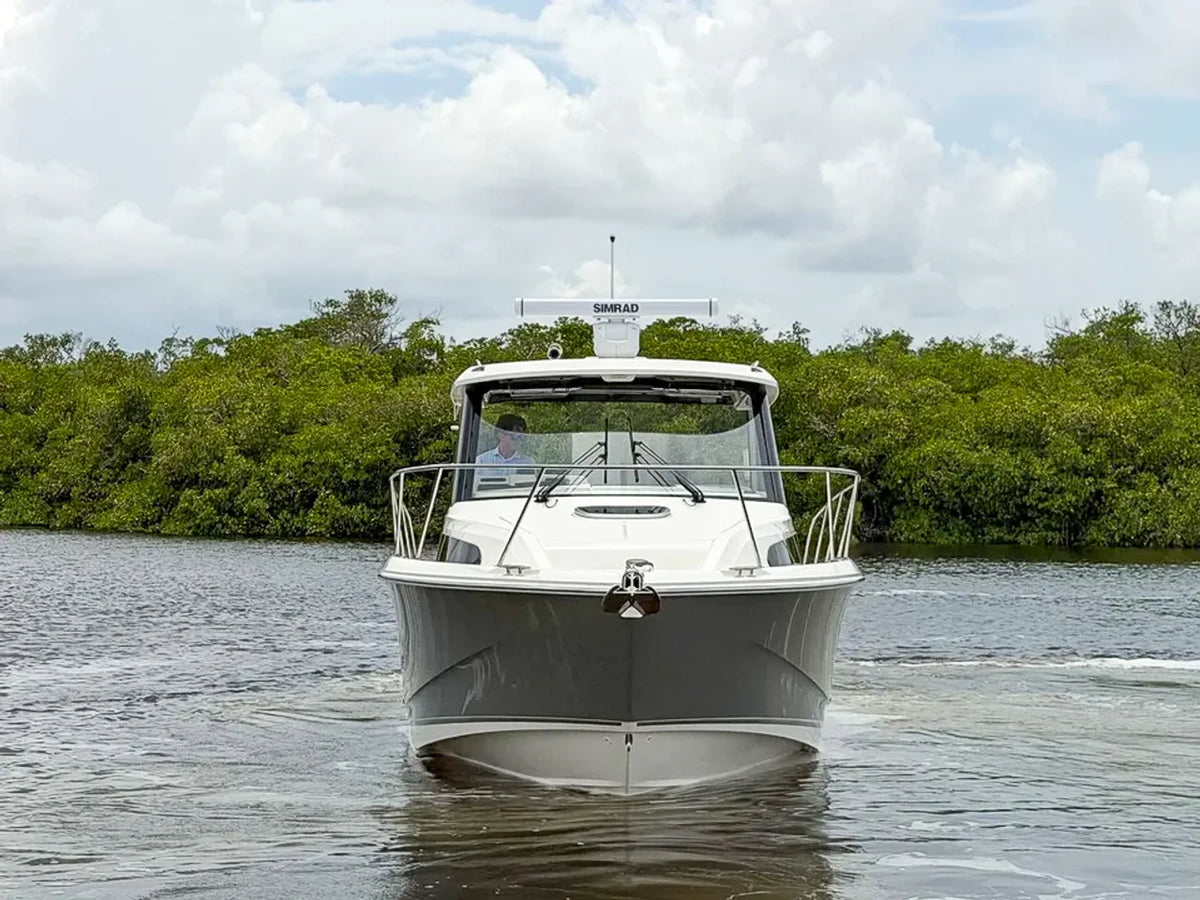 2027 Boston Whaler 325 Conquest 32.0 feet, Fort Myers, FL #3