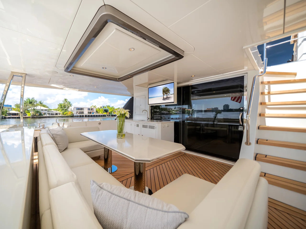2025 Ocean Alexander 27R 88.0 feet, Fort Lauderdale, FL #18