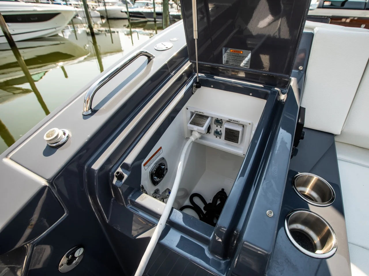 2024 Cruisers Yachts 38 GLS-OB SB 38.0 feet, Clearwater, Florida #17