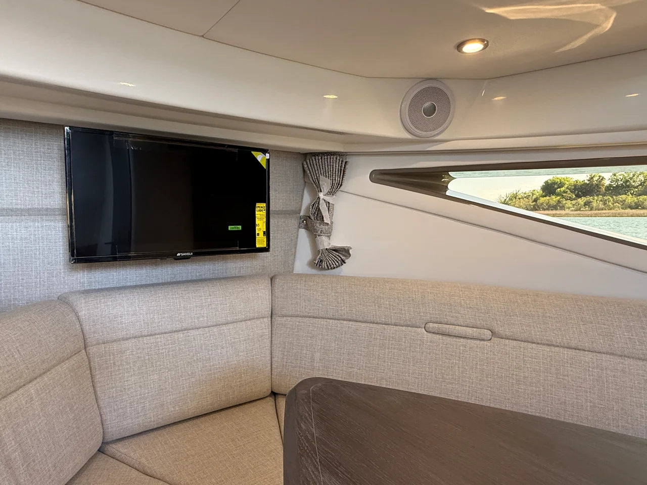 2026 Sea Ray Sundancer 320 Outboard 32.0 feet, Wrightsville Beach, North Carolina #17
