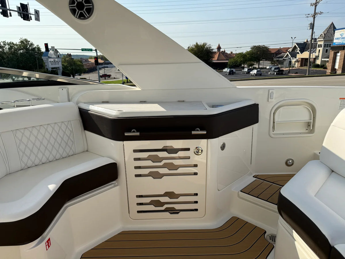 2027 Sea Ray SLX 310 31.0 feet, Osage Beach, MO #38