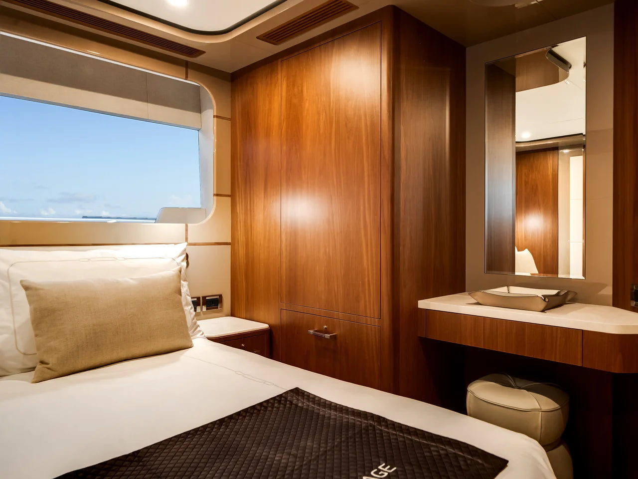 2026 Ocean Alexander 30R 98.0 feet, Pompano Beach, FL #65
