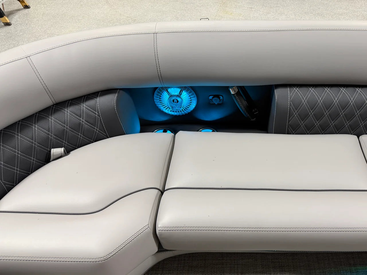 2027 Barletta LUSSO25QCSS 25.0 feet, Nisswa, Minnesota #18
