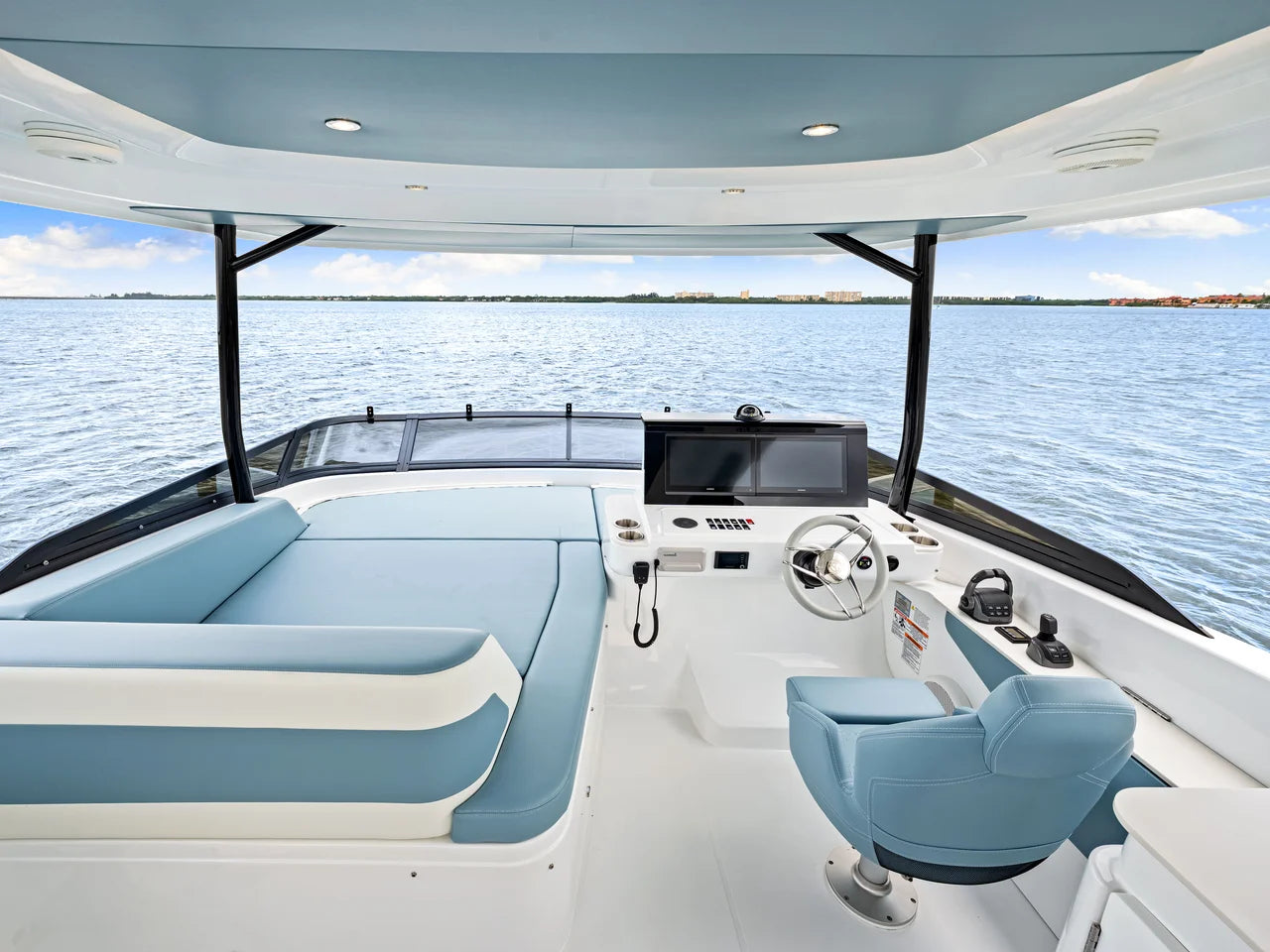 2026 Cruisers Yachts 50 FLY 50.0 feet, Clearwater, Florida #39
