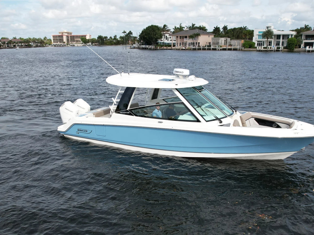 2027 Boston Whaler 330 Vantage 33.0 feet, Pompano Beach, Florida #11