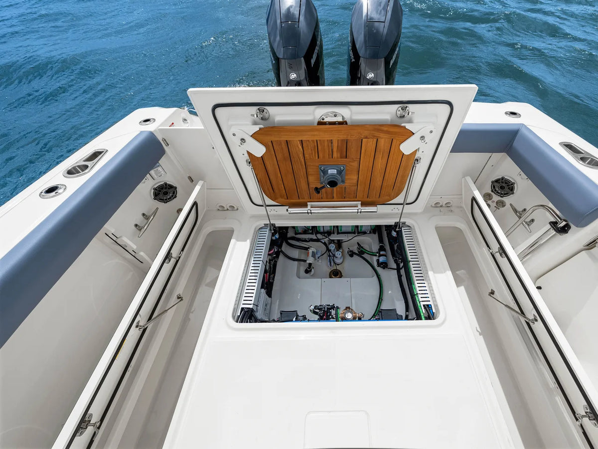 2026 Boston Whaler 330 Outrage 33.0 feet, Clearwater, Florida #56