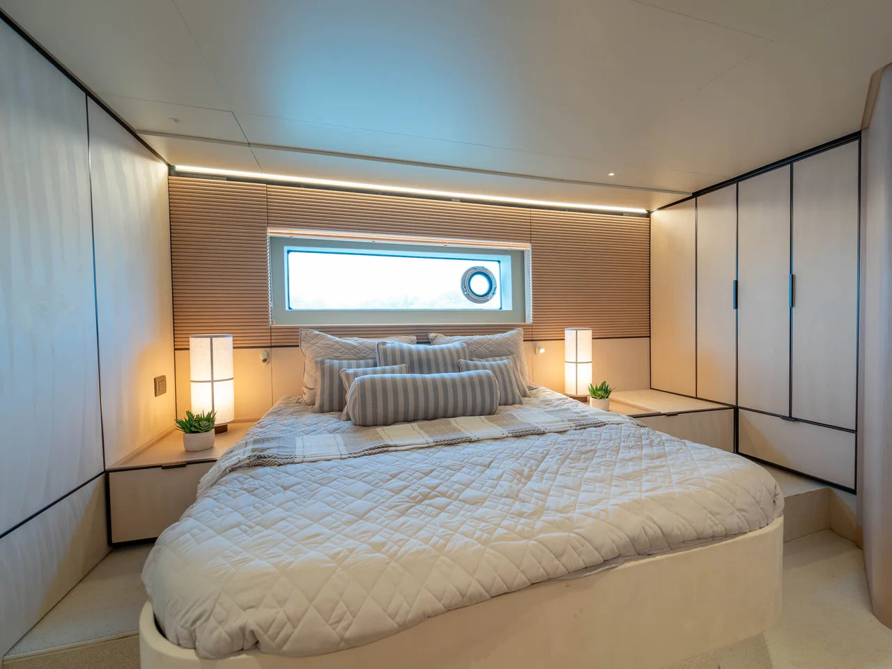 2025 Azimut Seadeck 6 60.0 feet, Wrightsville Beach, North Carolina #44