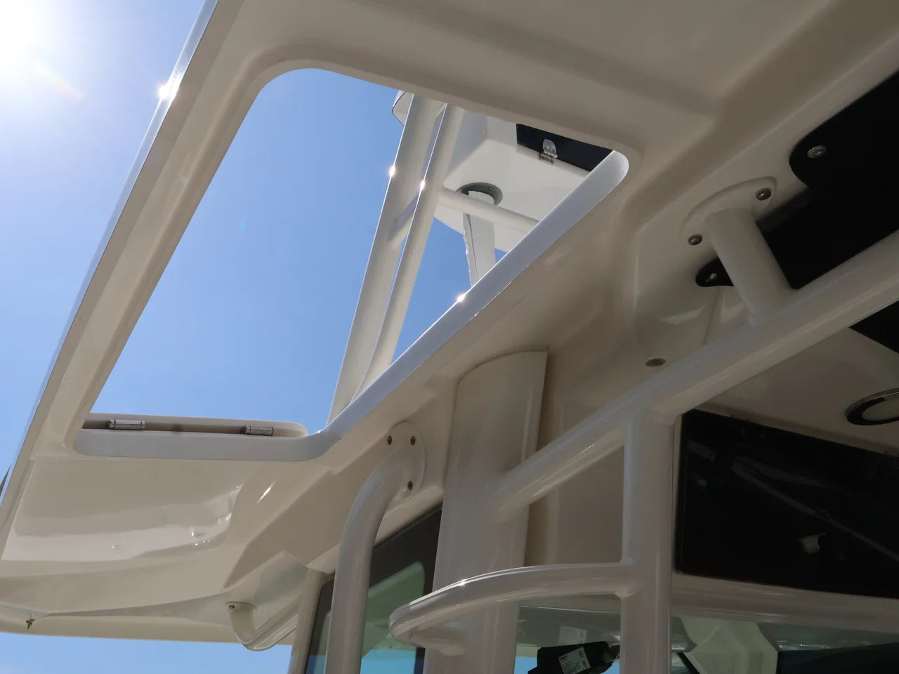 2018 Boston Whaler 330 Outrage 33.0 feet, Naples, Florida #51