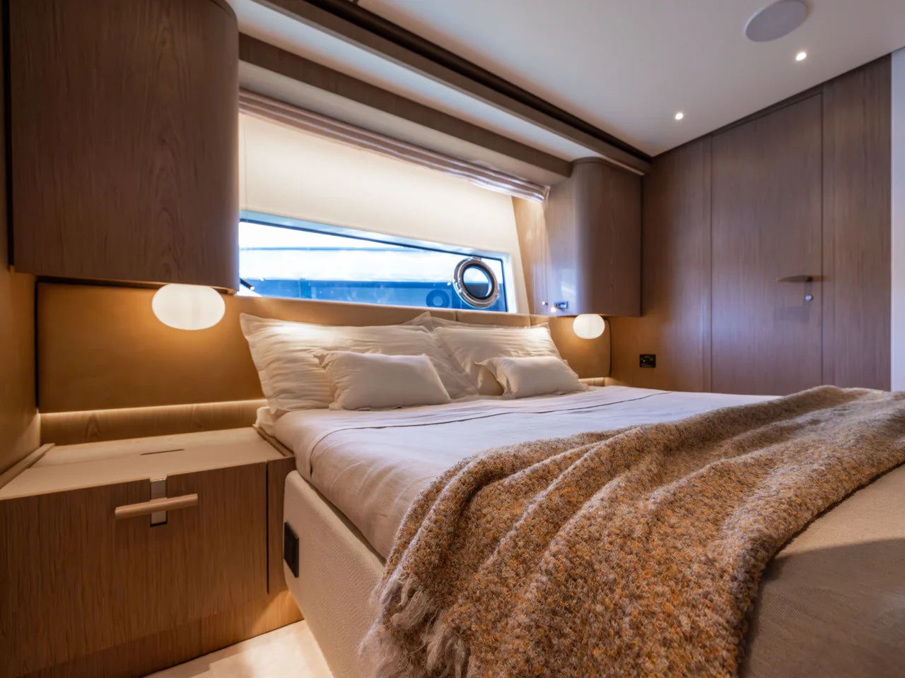 2027 Azimut Fly 82 82.0 feet, Pompano Beach, FL #42