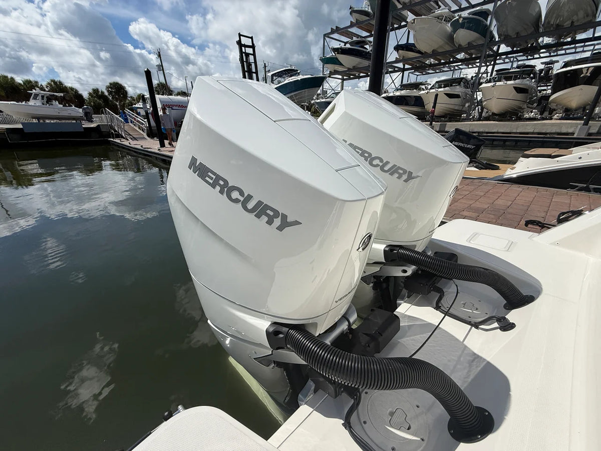 2026 Boston Whaler 330 Outrage 33.0 feet, Sarasota, FL #35