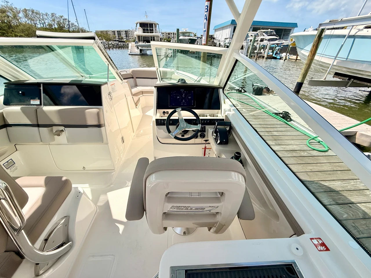 2026 Boston Whaler 280 Vantage 28.0 feet, St Petersburg, FL #40