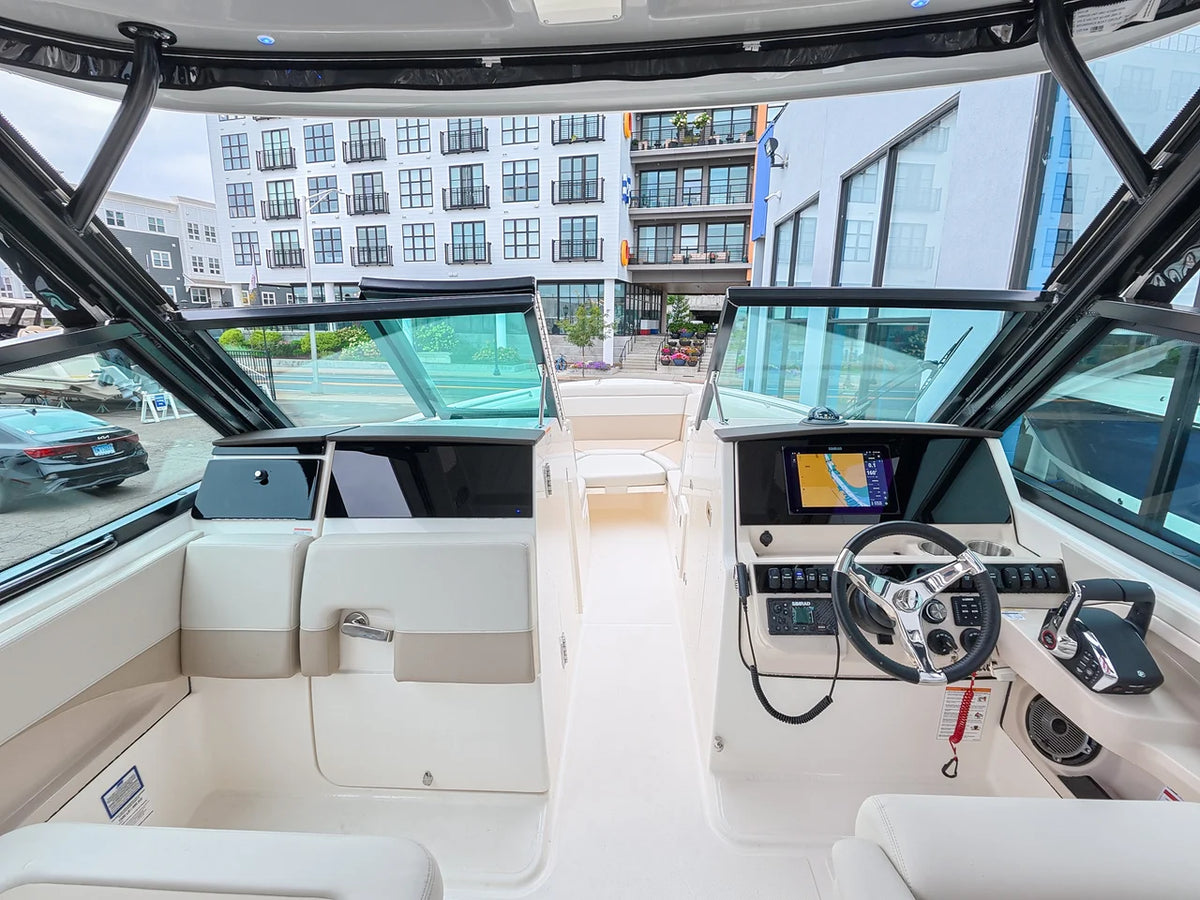 2027 Boston Whaler 280 Vantage 28.0 feet, Norwalk, Connecticut #21