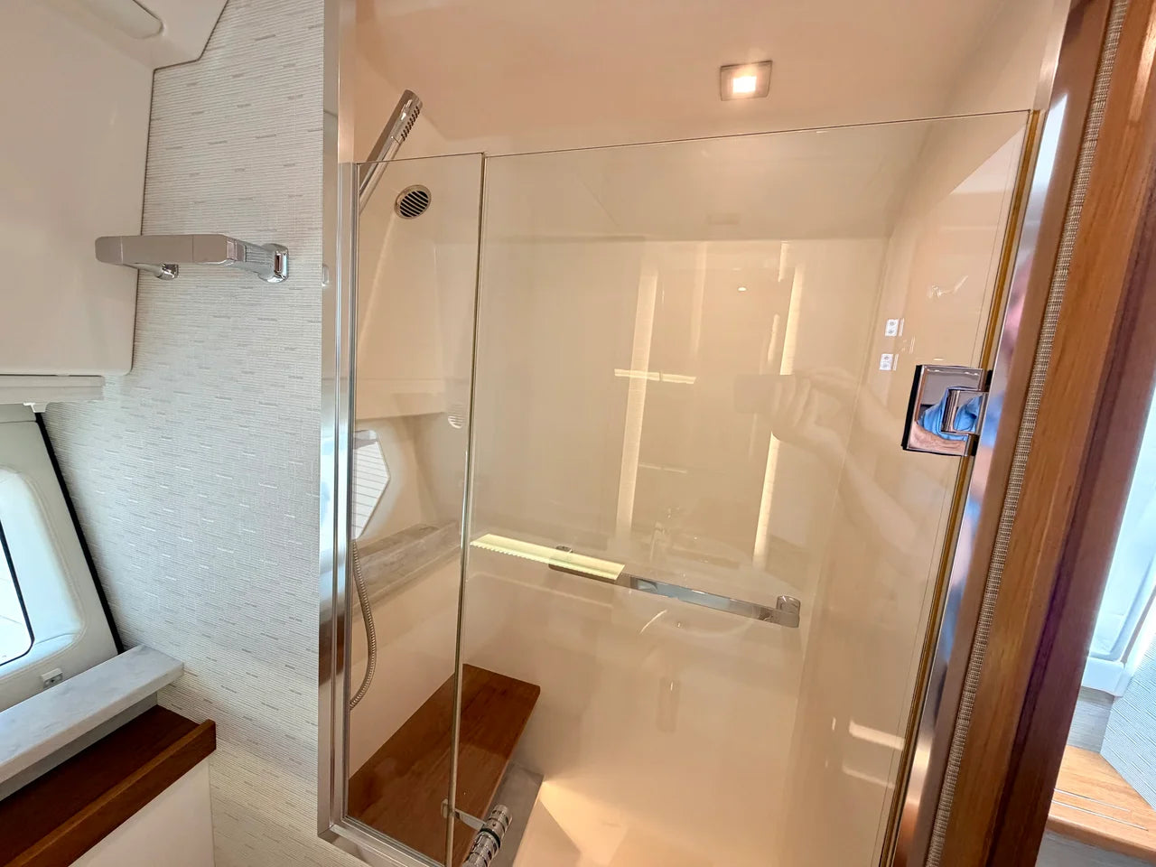 2022 Tiara Yachts 43 LE 43.0 feet, Jupiter, Florida #36