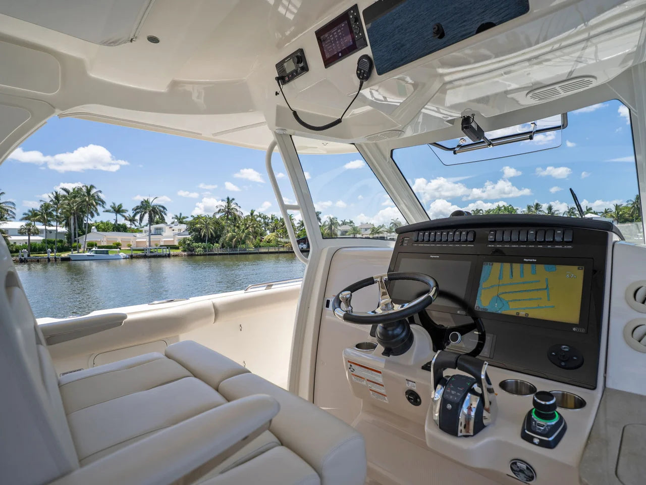 2022 Boston Whaler 350 REALM 35.0 feet, Naples, Florida #20