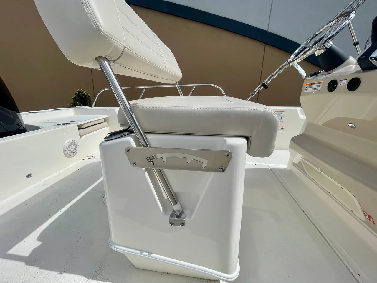 2026 Boston Whaler 210 Montauk 21.0 feet, Danvers, Massachusetts #10
