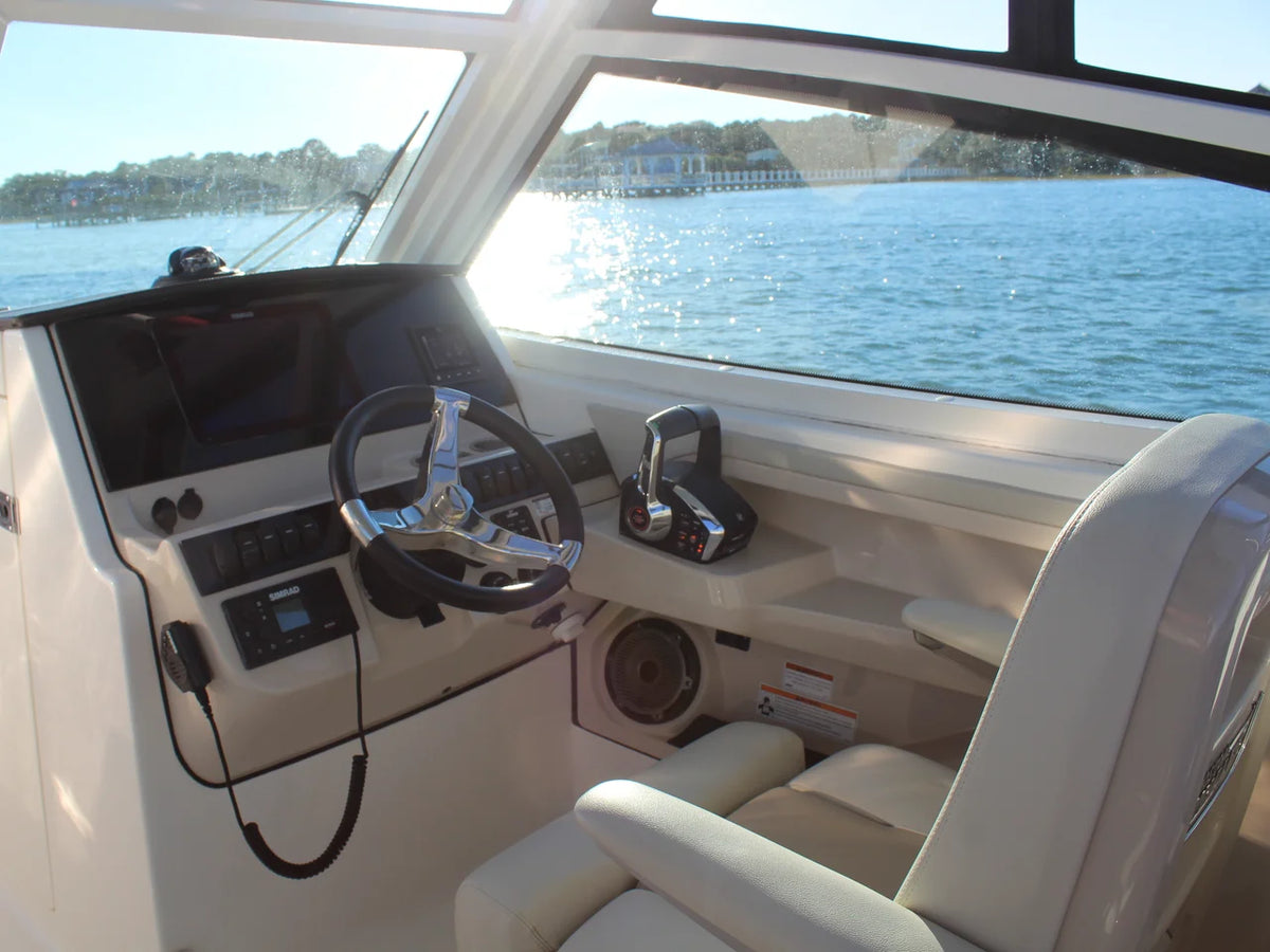 2023 Boston Whaler 280 VANTAGE 28.0 feet, Wilmington, NC #25