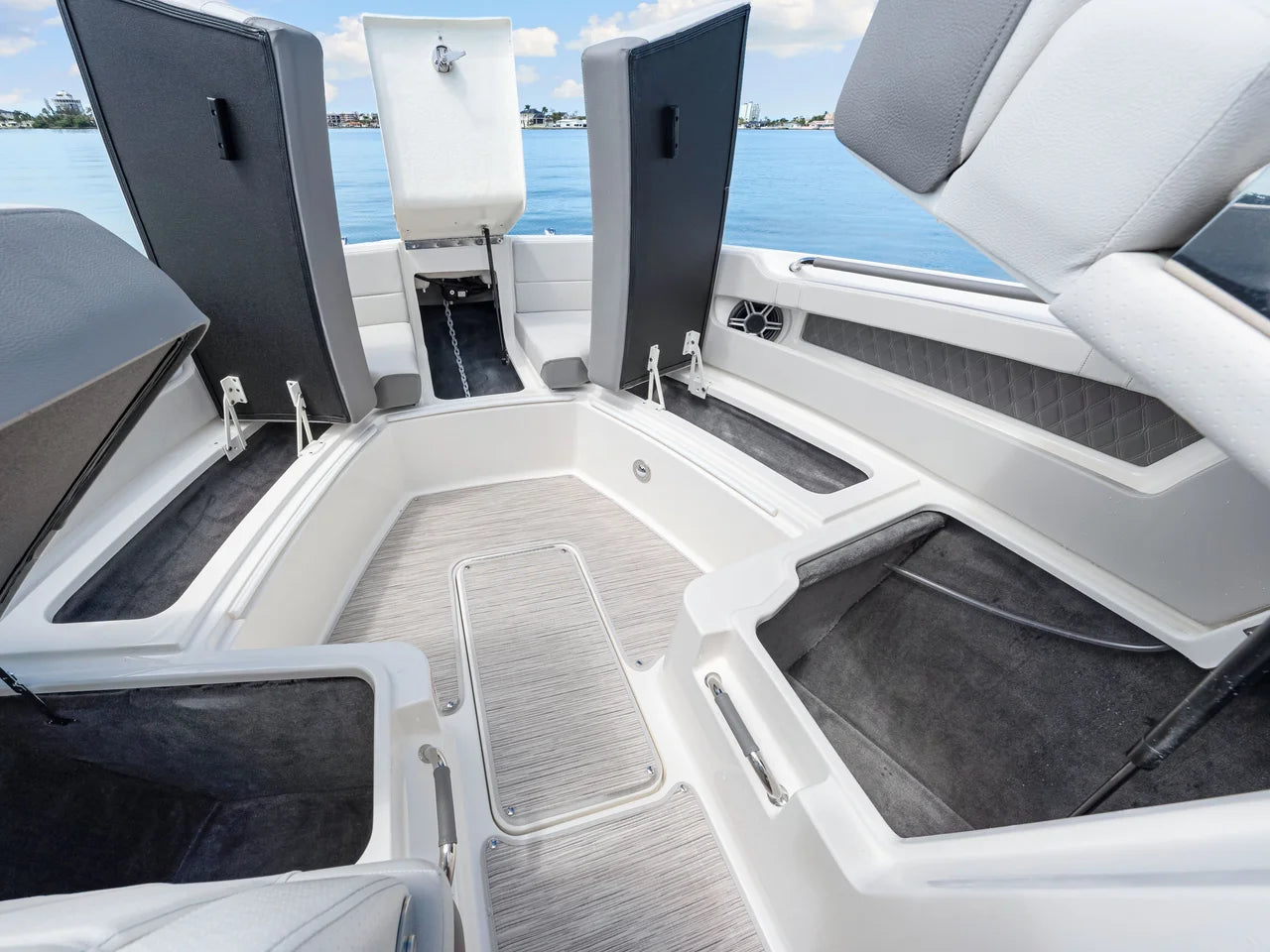 2026 Sea Ray SLX 310 Outboard 31.0 feet, St Petersburg, FL #45