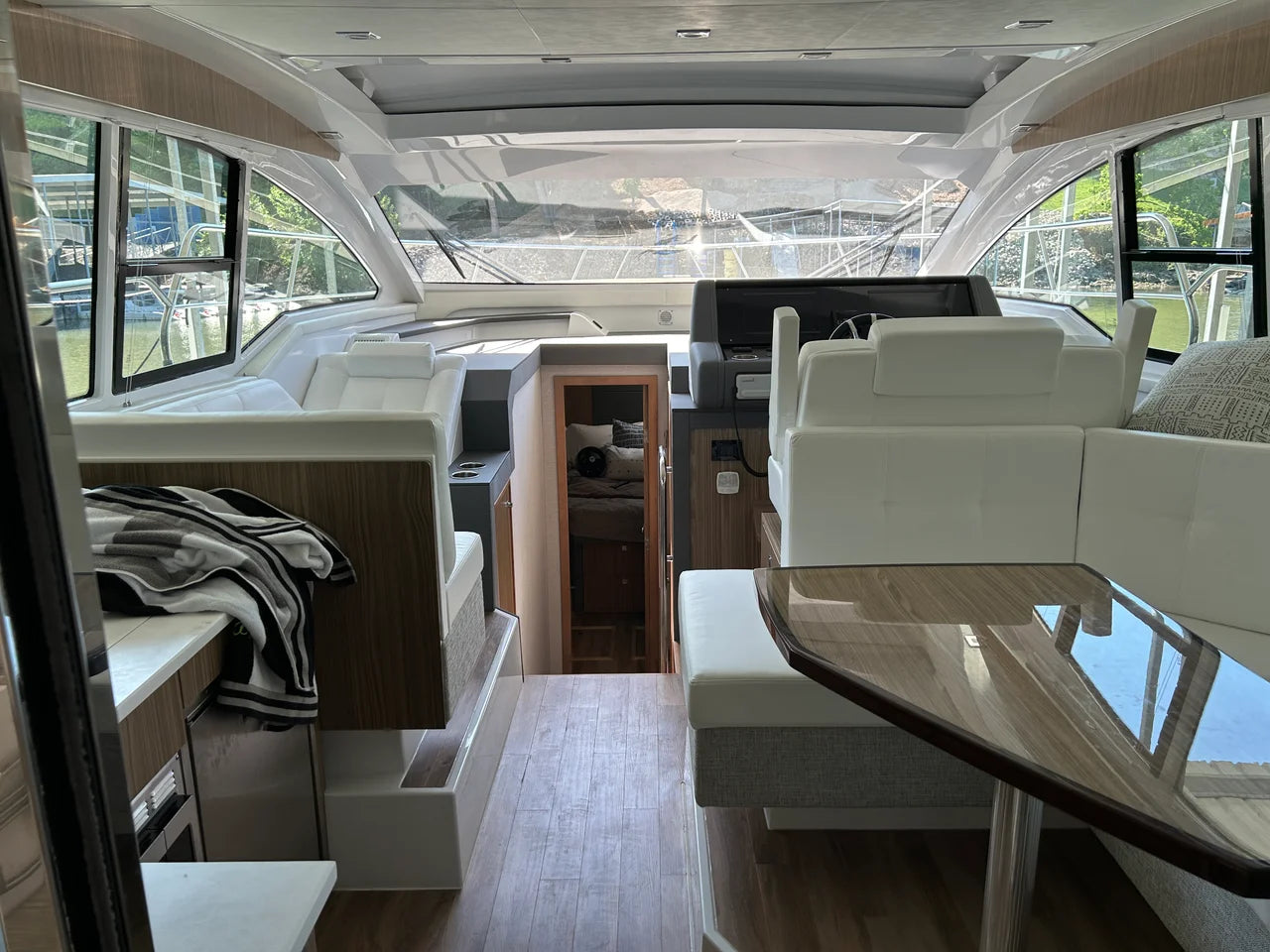 2024 Cruisers Yachts 42 Cantius 42.0 feet, Osage Beach, Missouri #19
