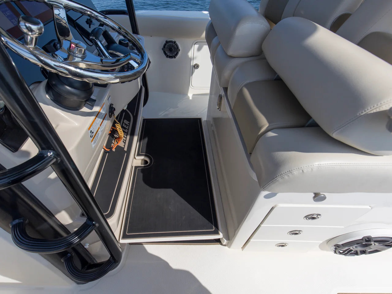 2023 Boston Whaler 330R 33.0 feet, Pensacola, Florida #36