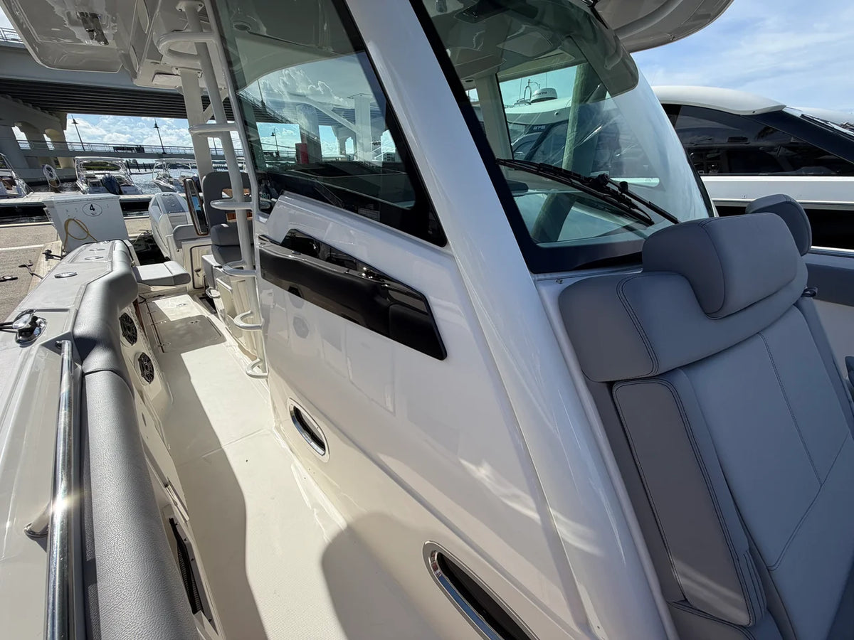 2026 Boston Whaler 380 Outrage 38.0 feet, Jupiter, Florida #22