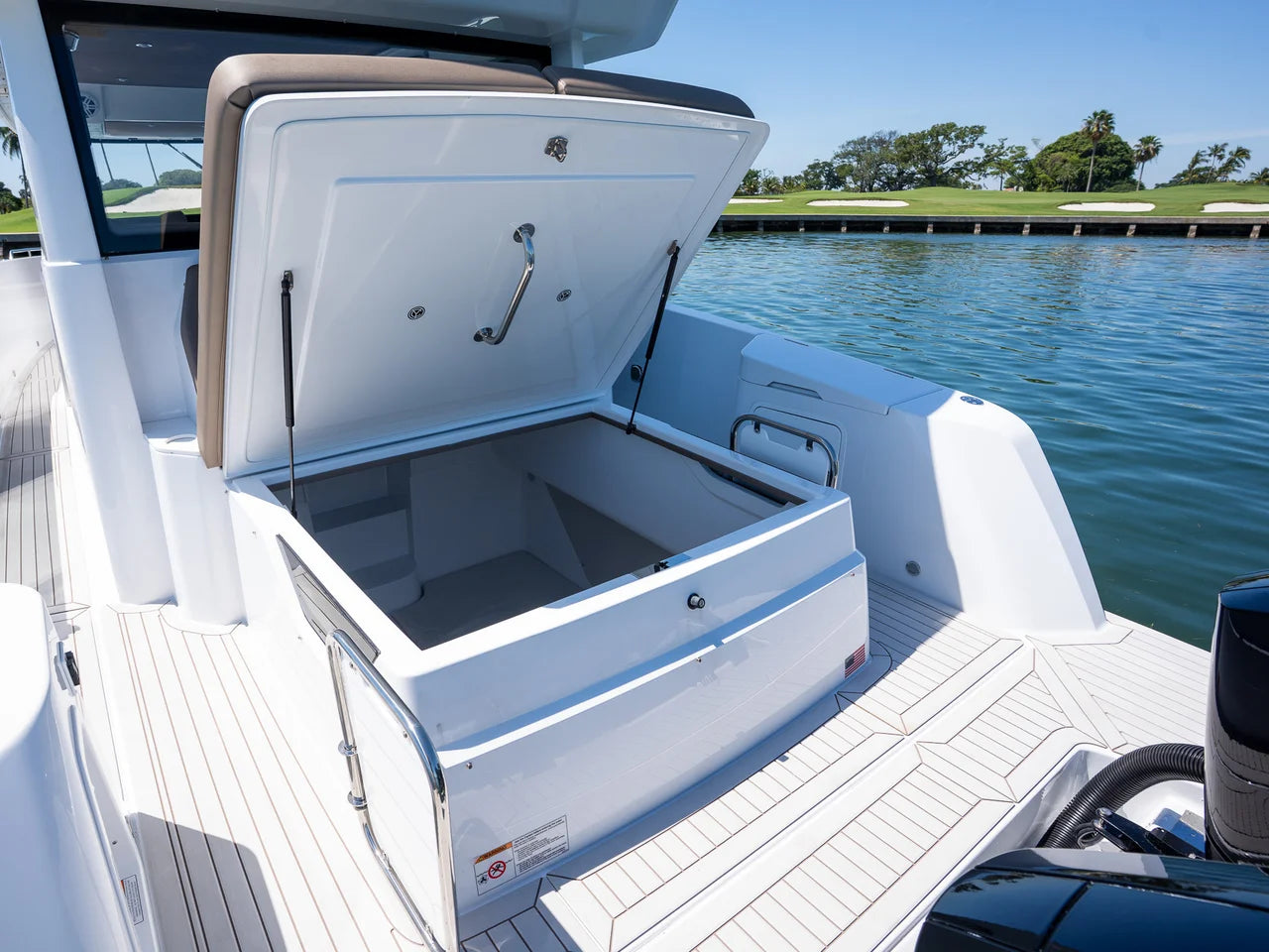 2026 Cruisers Yachts 38 VTR EC 38.0 feet, Miami, FL #22