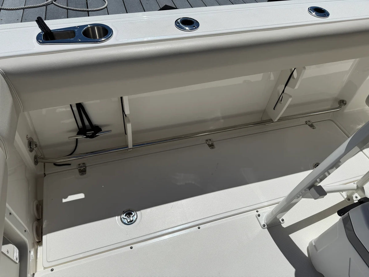 2024 Boston Whaler 230 OUTRAGE 23.0 feet, Westbrook, Connecticut #35