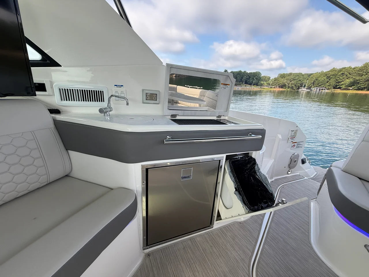 2024 Sea Ray 320 SUNDANCER 32.0 feet, Cumming, GA #26