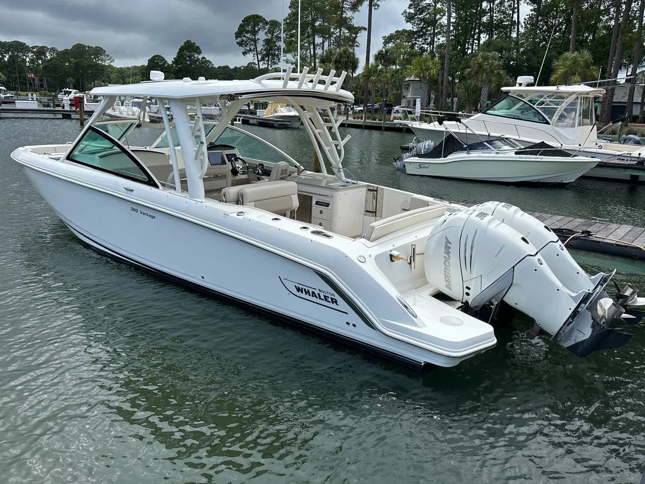 2017 Boston Whaler 320 VANTAGE 32.0 feet, Thunderbolt, GA #1