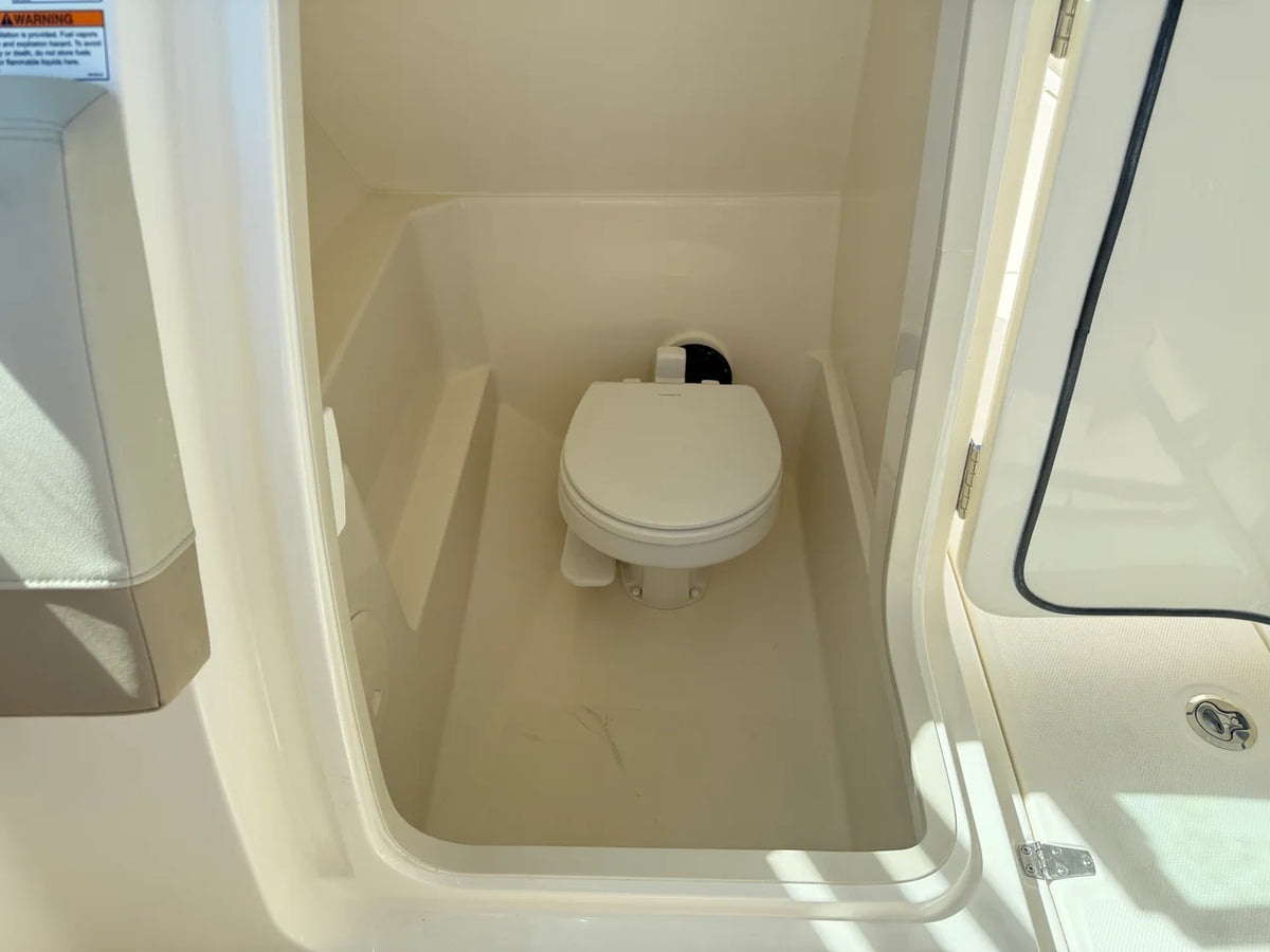 2027 Boston Whaler 240 Vantage 24.0 feet, Wrightsville Beach, North Carolina #23