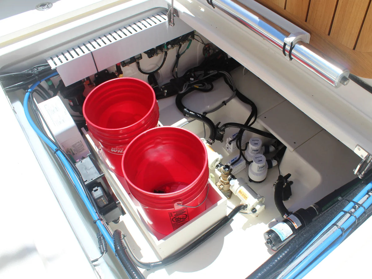2026 Boston Whaler 330 Outrage 33.0 feet, Wrightsville Beach, North Carolina #18
