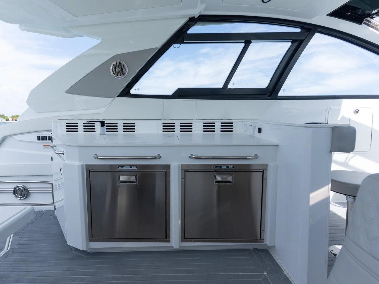 2026 Cruisers Yachts 42 GLS Outboard 42.0 feet, St. Petersburg, Florida #32