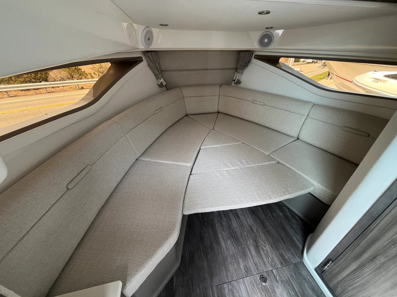 2026 Sea Ray Sundancer 320 Outboard 32.0 feet, Westbrook, Connecticut #20
