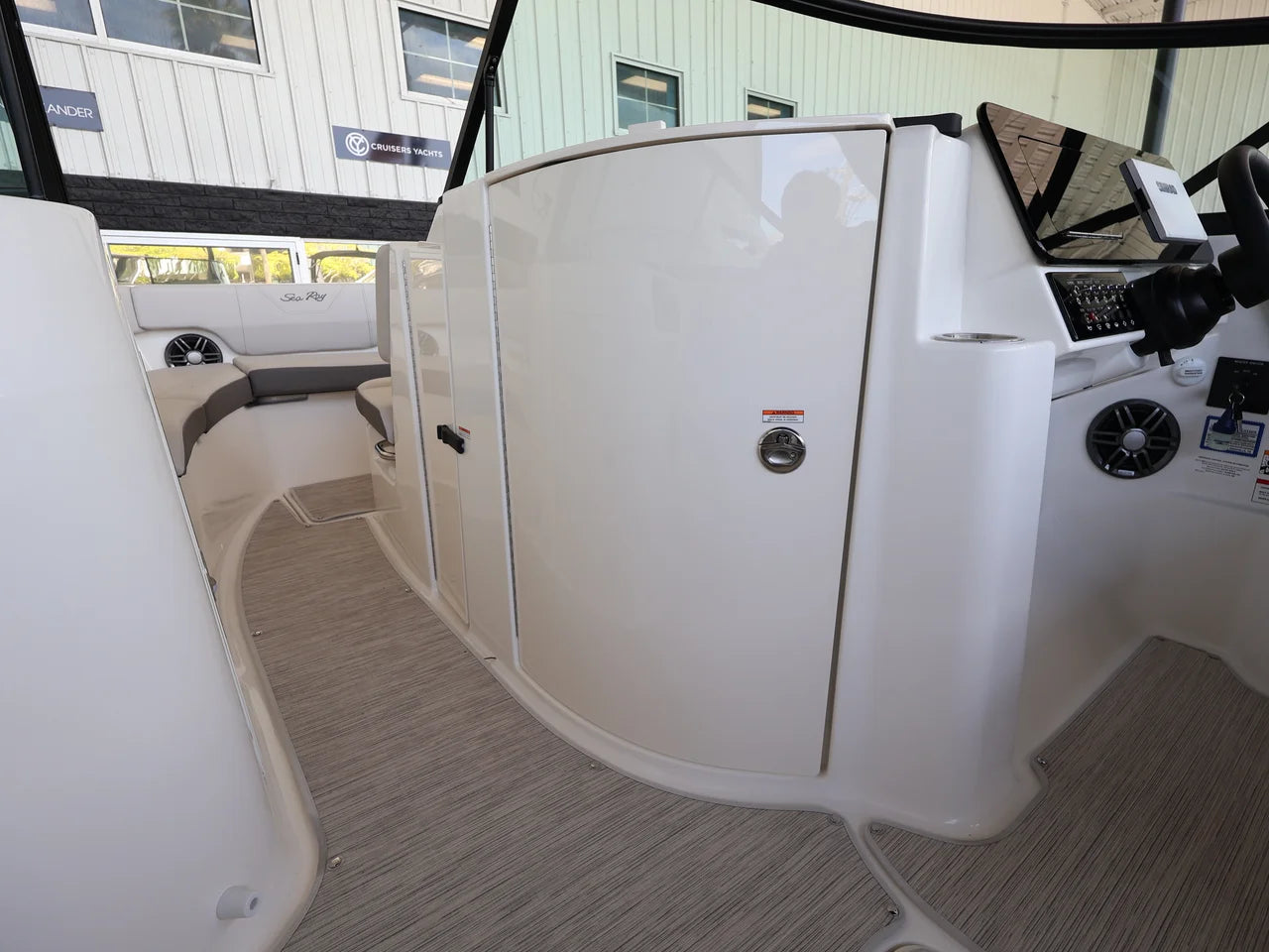 2026 Sea Ray SDX 250 Outboard 25.0 feet, Naples, Florida #24