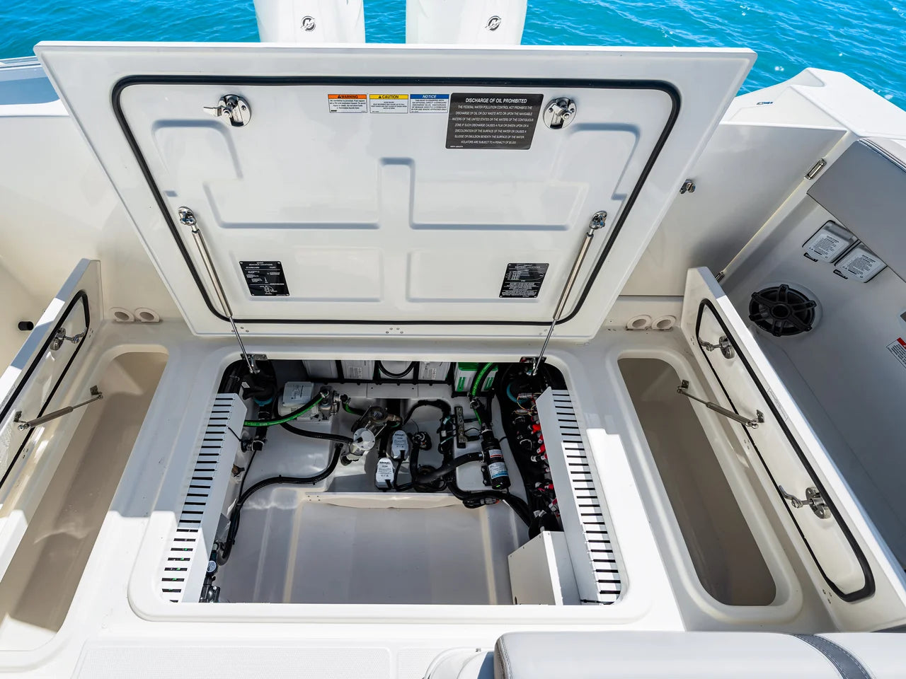 2026 Boston Whaler 330 Vantage 33.0 feet, Sarasota, FL #37