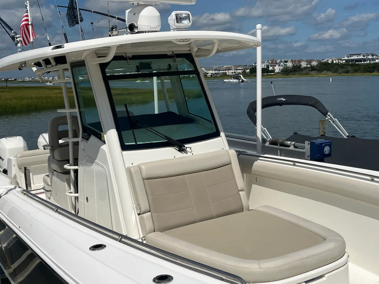 2019 Boston Whaler 330 OUTRAGE 33.0 feet, Ocean View, NJ #7