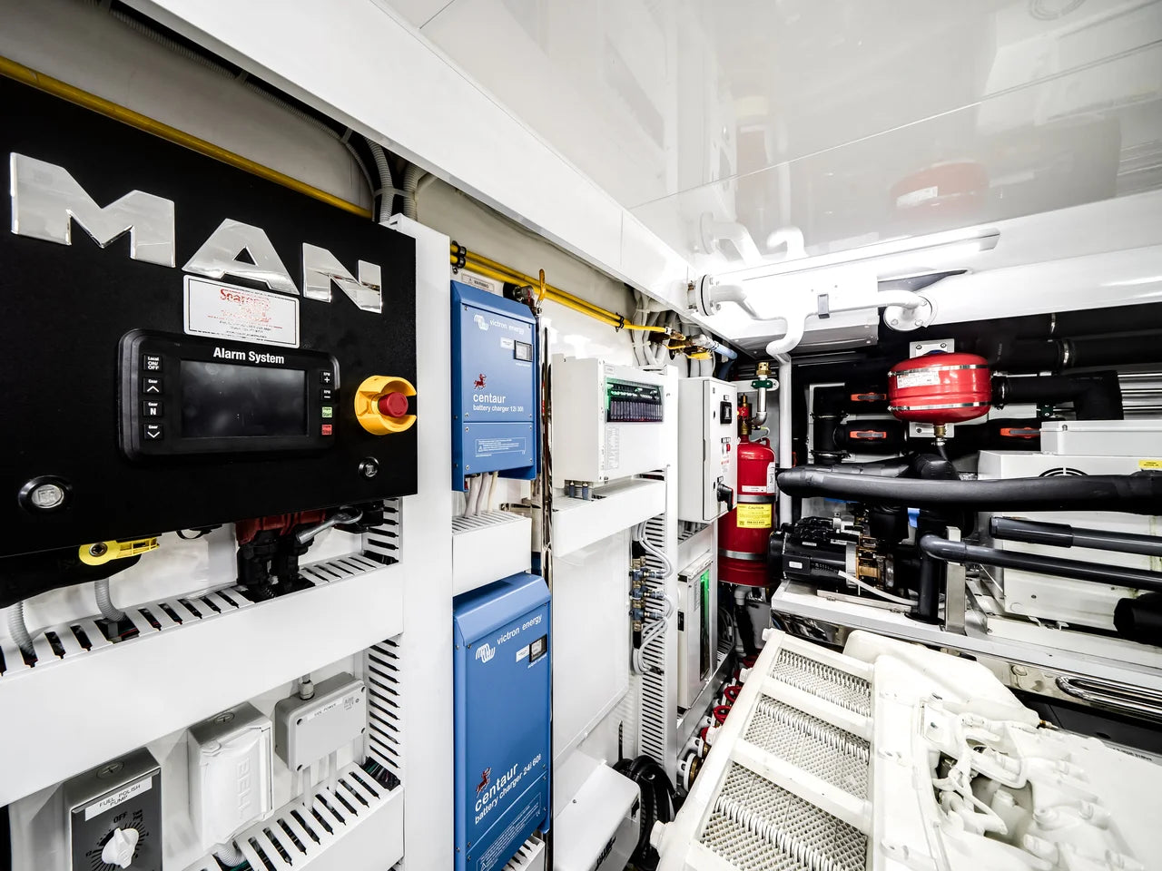 2025 Ocean Alexander 27R 88.0 feet, Fort Lauderdale, FL #112