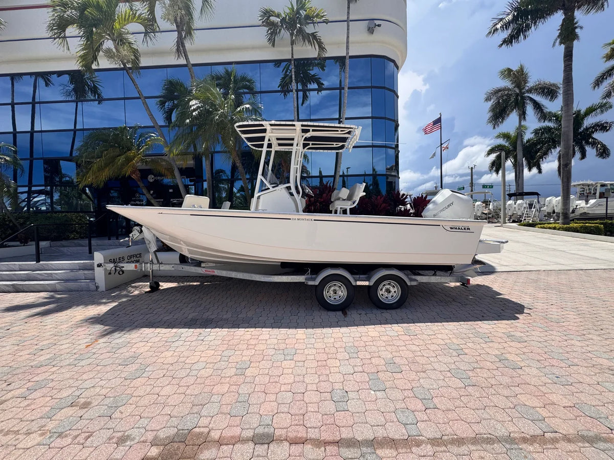 2026 Boston Whaler 210 Montauk 21.0 feet, Pompano Beach, Florida #3