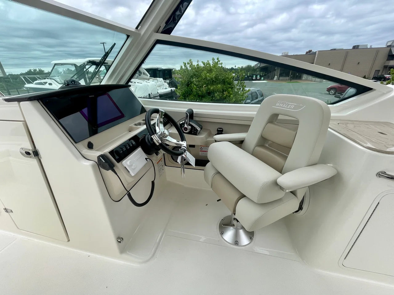 2027 Boston Whaler 280 Vantage 27.0 feet, Danvers, Massachusetts #22