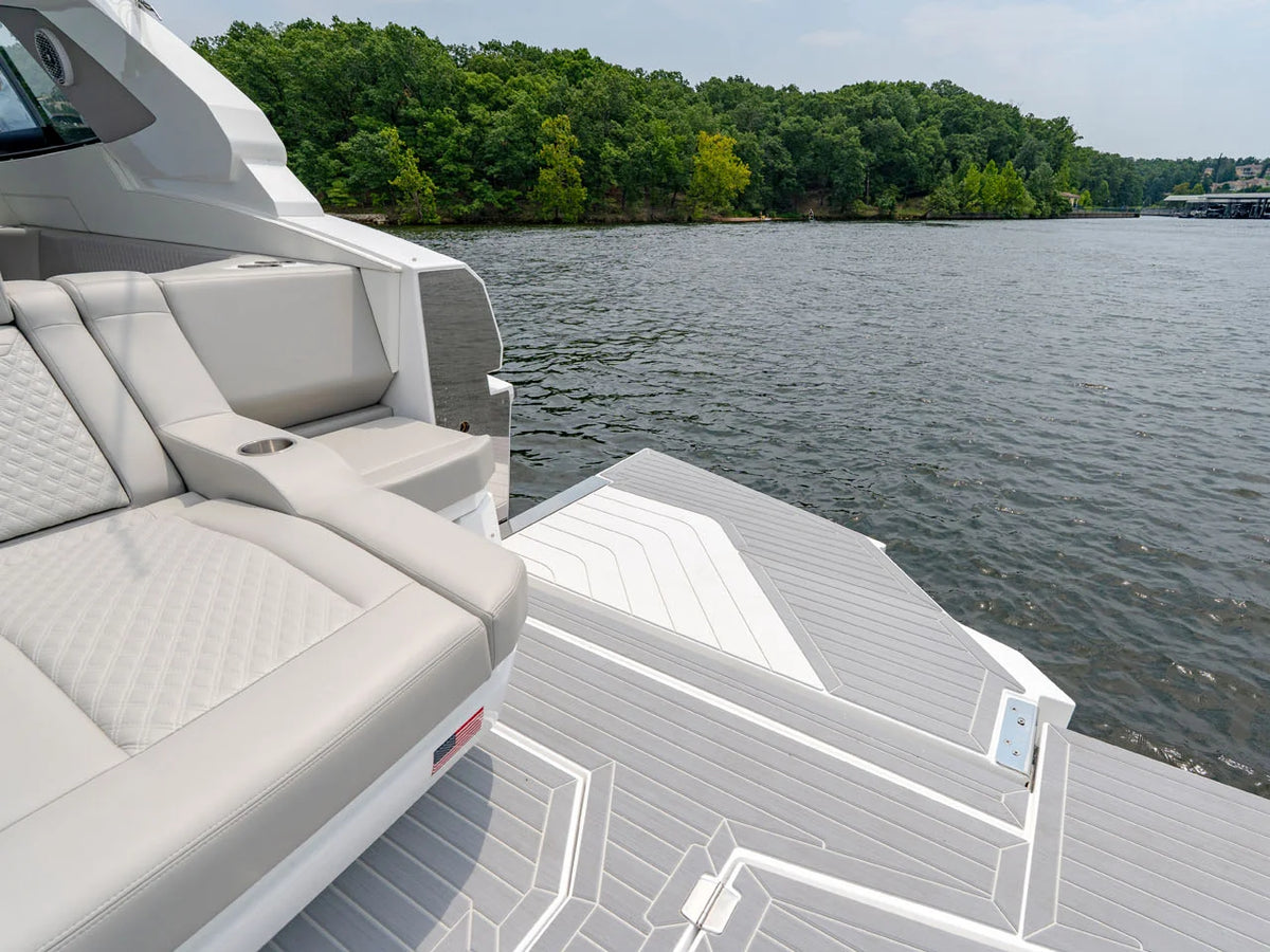 2027 Cruisers Yachts 42 GLS Outboard 42.0 feet, Lake Ozark, MO #16