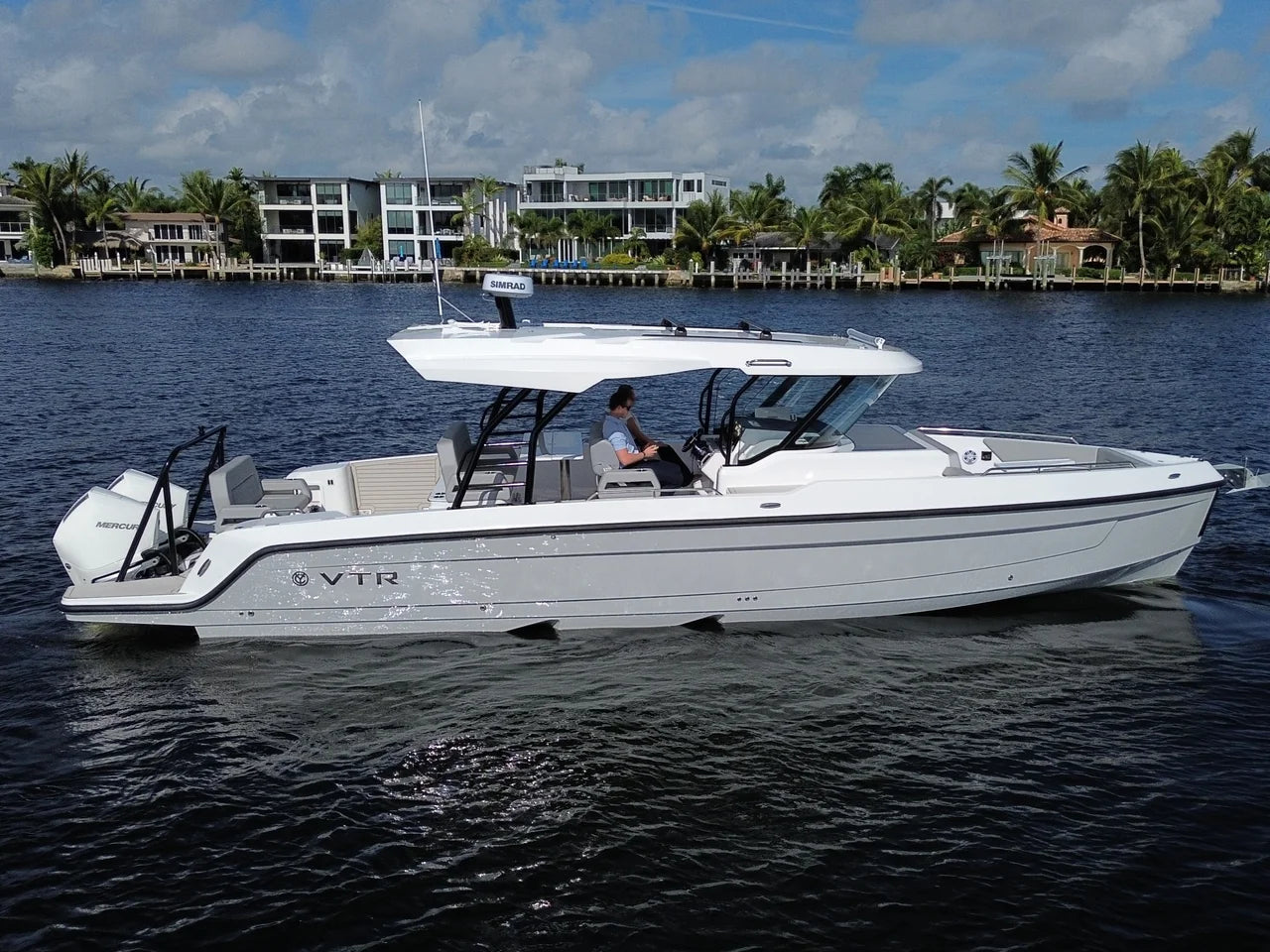 2026 Cruisers Yachts 38 VTR 38.0 feet, Pompano Beach, Florida #4