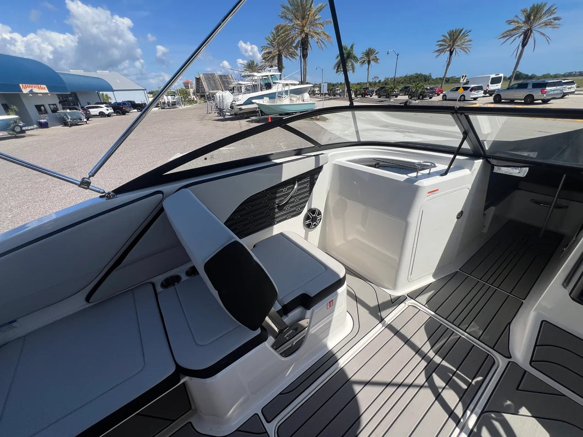 2026 Sea Ray SPX 210 Outboard 21.0 feet, Venice, Florida #17
