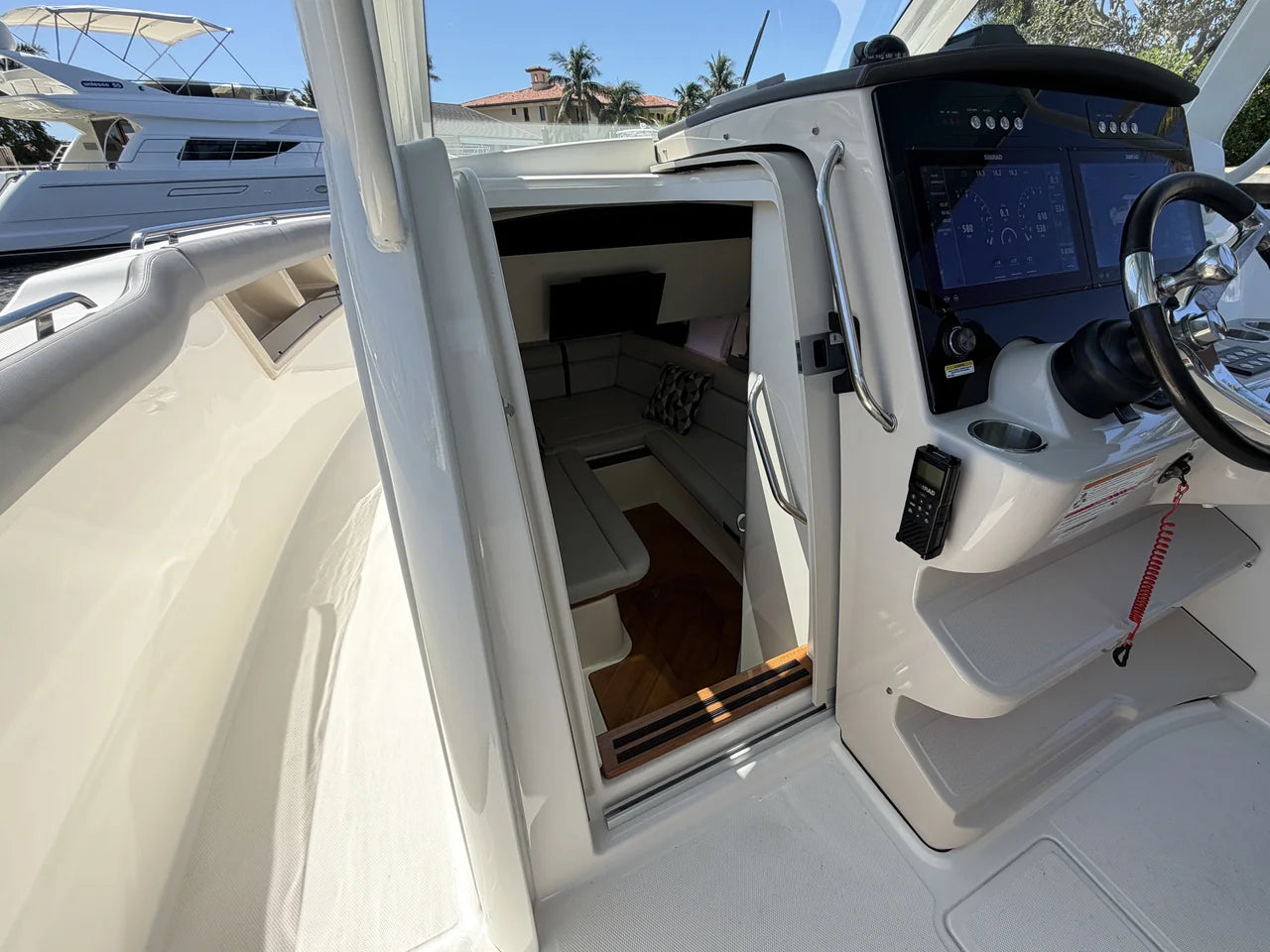 2024 Boston Whaler 350 REALM 35.0 feet, Pompano Beach, Florida #75