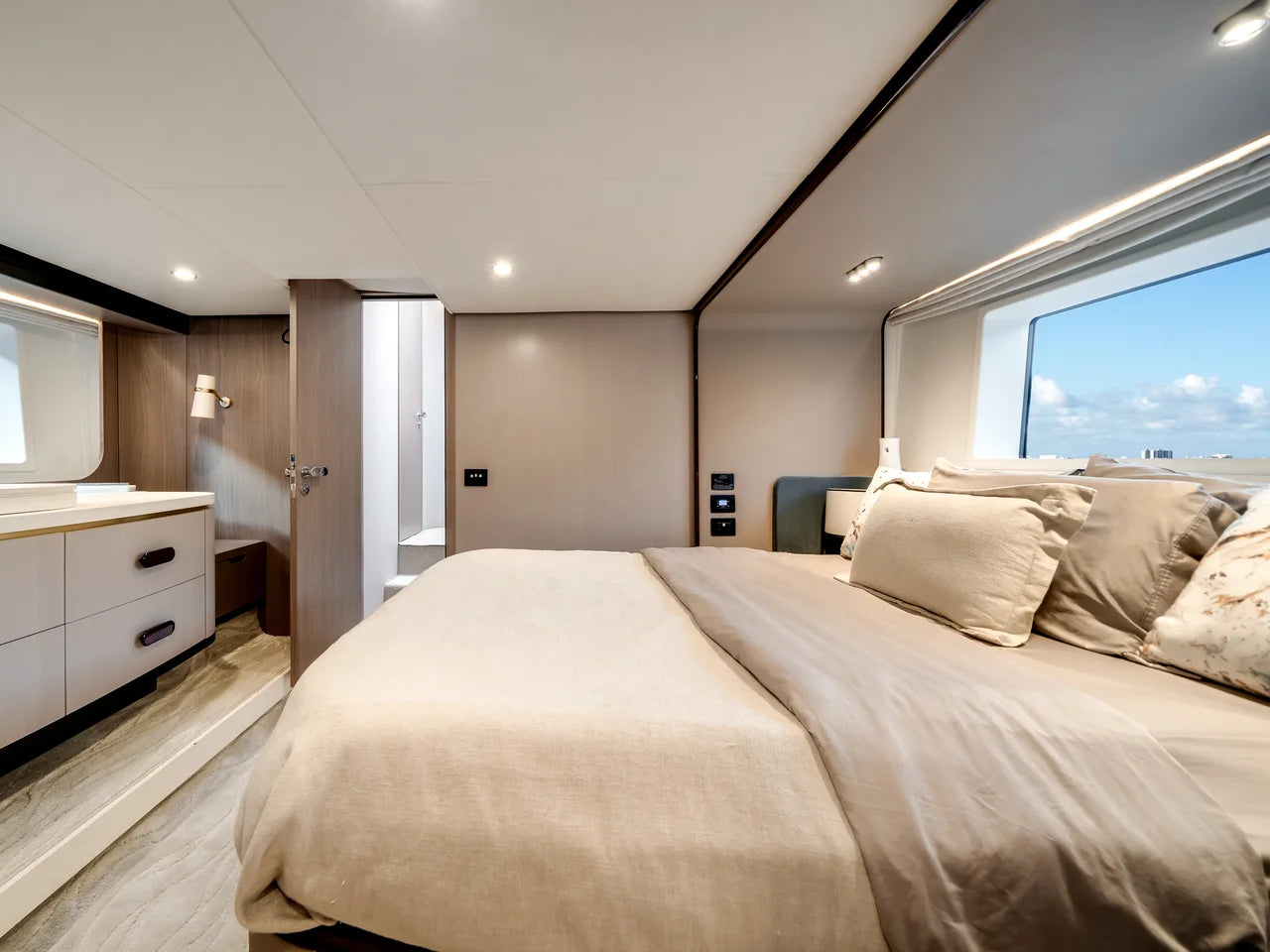 2022 Azimut 60 FLY 60.0 feet, Hollywood, Florida #23